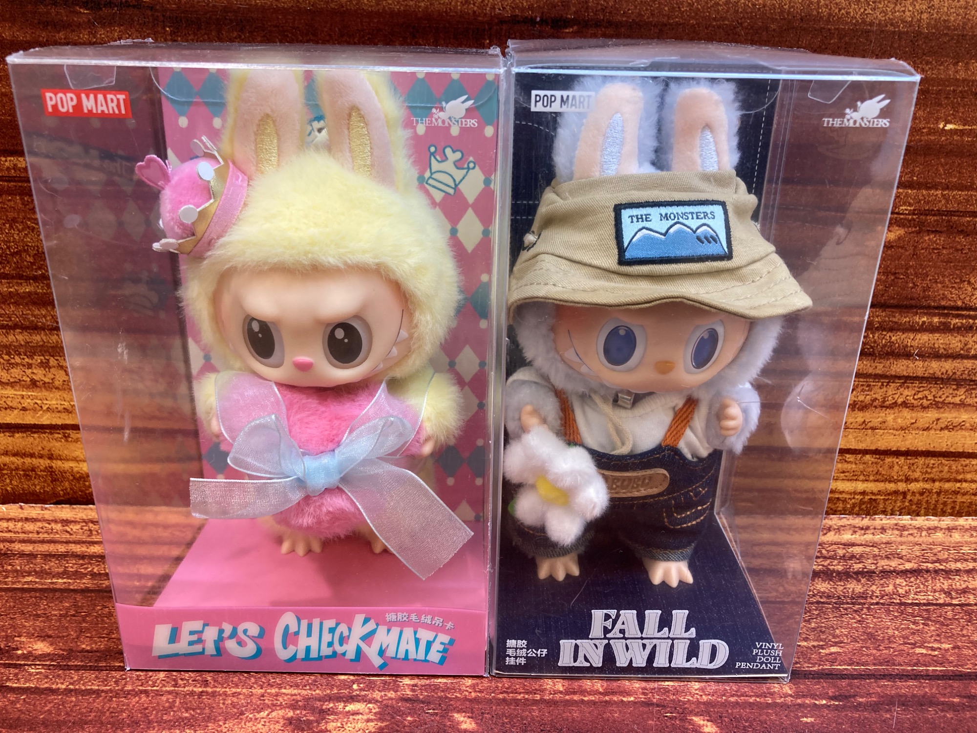 POP MARTより【ラブブ THE MONSTERS FALL INWILD】の2点が買取入荷しま