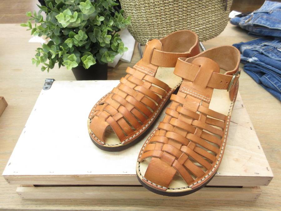 ナチュラルで上品☆IL BISONTEサンダル入荷しました‼【稲城若葉台店