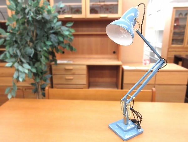 世界中で愛されるANGLEPOISEデスクランプ入荷しました！ 【稲城若葉台