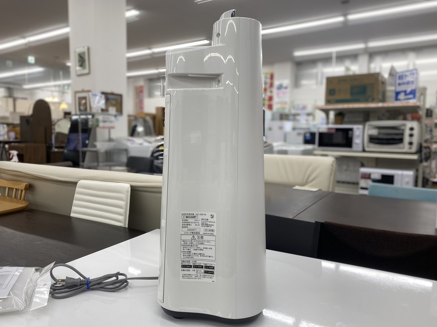 SHARP(シャープ)の加湿空気清浄機(KC-J50-W）が入荷しました