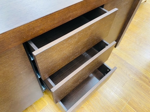 Moda en Casa(モーダ エン カーサ) のサイドボード入荷しました