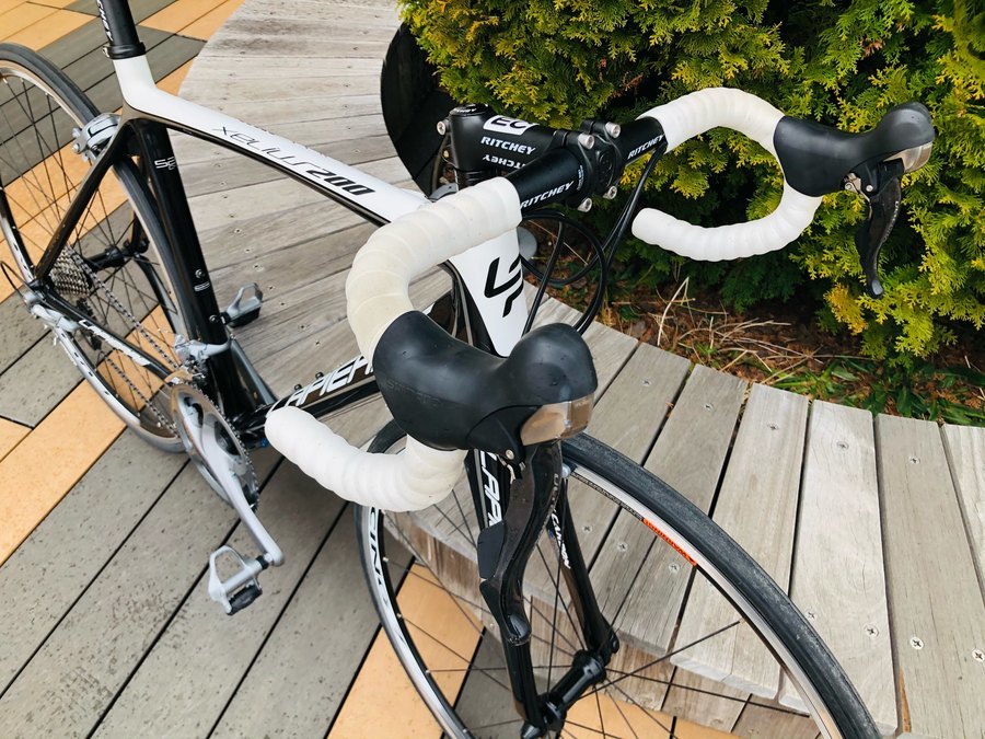 LAPIERRE(ラピエール)の本格カーボンバイク入荷しました LAPIERRE(ラピエール)の本格カーボンバイク入荷しました