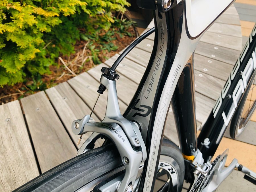 LAPIERRE(ラピエール)の本格カーボンバイク入荷しました LAPIERRE(ラピエール)の本格カーボンバイク入荷しました