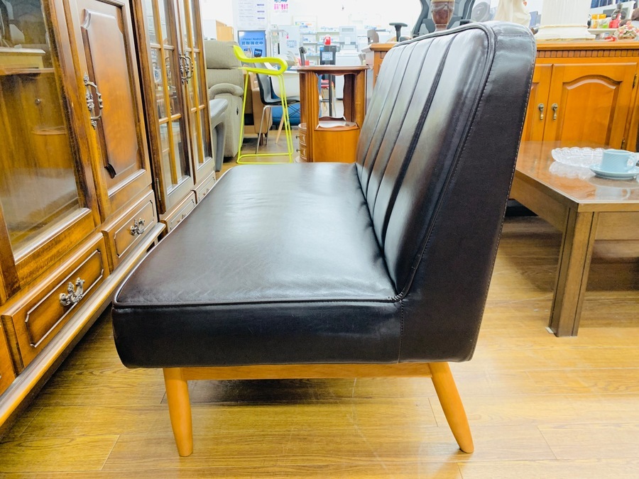 スマホで購入】UNICO (ウニコ) ベンチバックレスト ブラック WYTHE