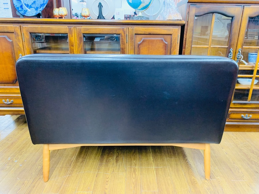 スマホで購入】UNICO (ウニコ) ベンチバックレスト ブラック WYTHE