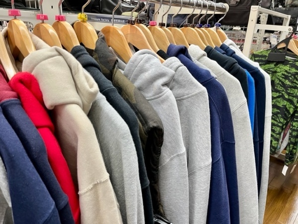 Champion/チャンピオン】ピノキオプリントのパーカーのご紹介！｜2022