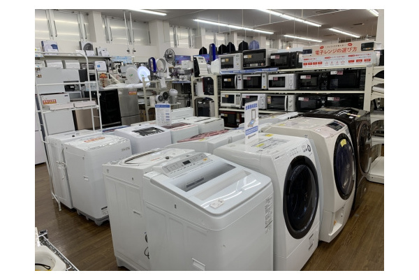 【トレファク高槻店】安心の一年保証！取りに来られる方限定！HITACHI（ヒタチ）5ドア冷蔵庫　401 L  112 L のご紹介です！ ITACHI (ヒタチ) 5ドア冷蔵庫 R-HWS47S 2023年製 470L 買取入荷致し