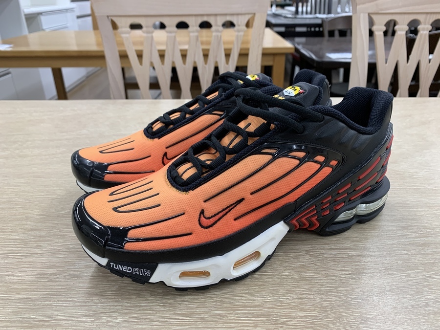 2000年の名作！NIKE（ナイキ）AIR MAX PLUS III が入荷致しました！｜2022年04月17日｜リサイクルショップ  トレジャーファクトリー（トレファク）稲城若葉台店