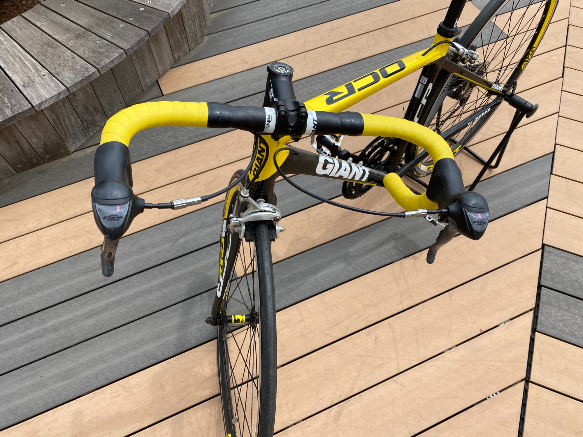 GIANT/ジャイアント】アルミロードバイク（2016年モデル) のご紹介です