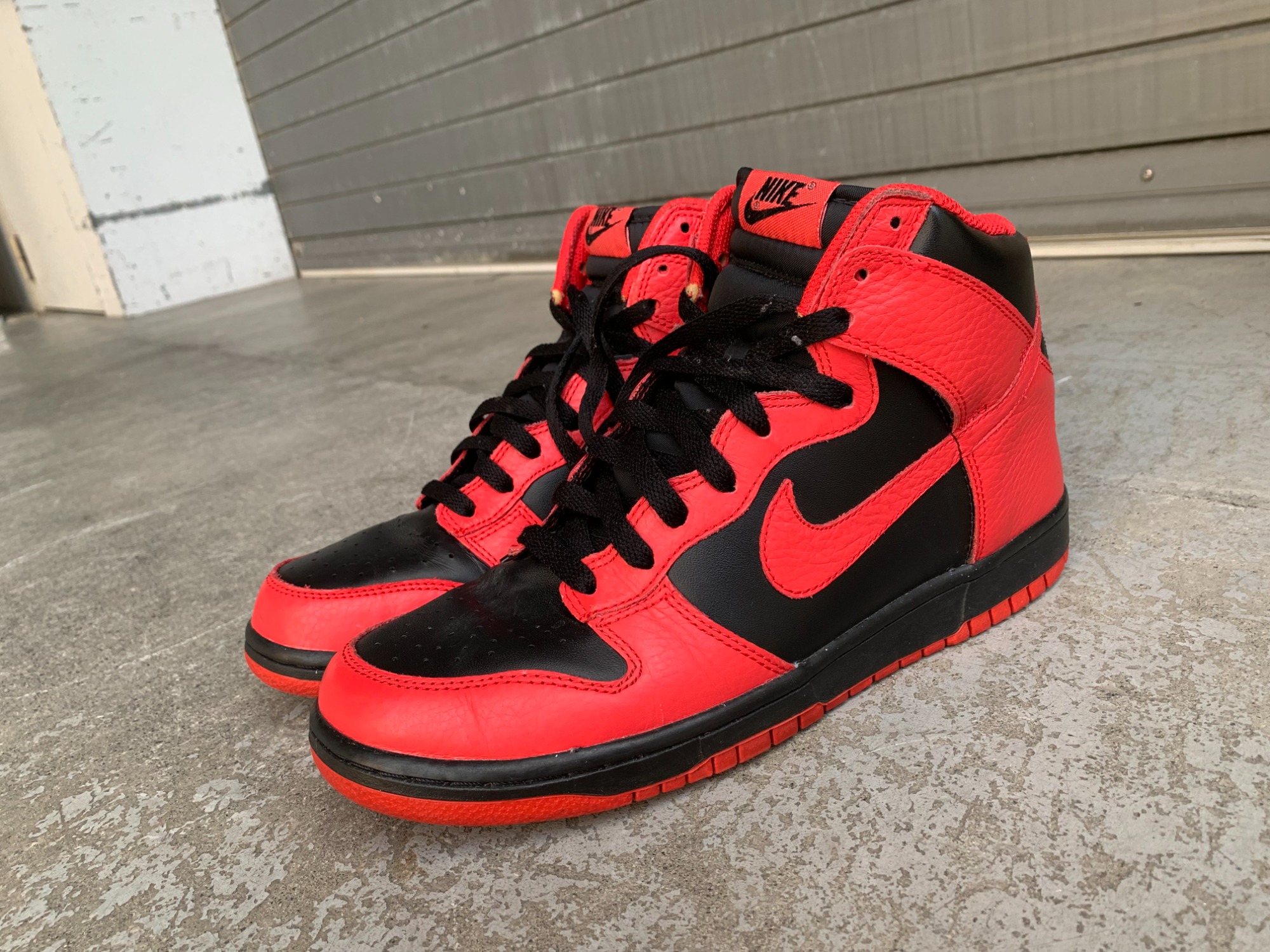 当店古いスニーカーでも大歓迎！ NIKE（ナイキ）からDUNK HIGH”BLACK