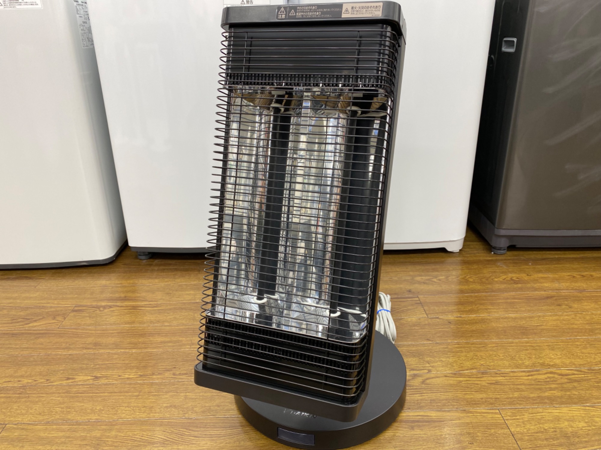 暖房器具買取強化中】2022年製のDAIKINの遠赤外線ヒーターをご紹介です 