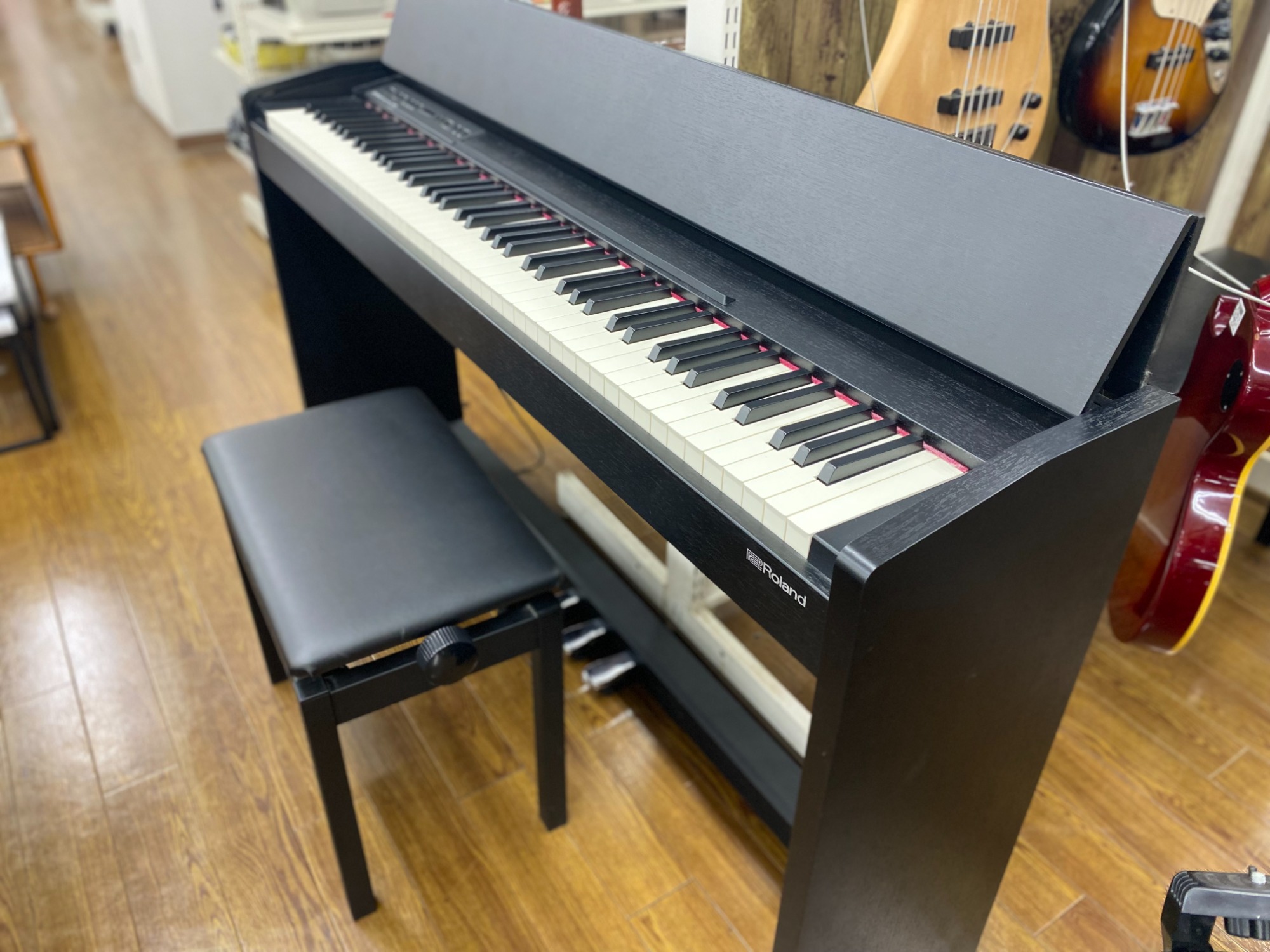 【取引中】電子ピアノ F-140R Roland ROLAND/ローランド】電子ピアノのご紹介です！！【F-140R】｜2024年04