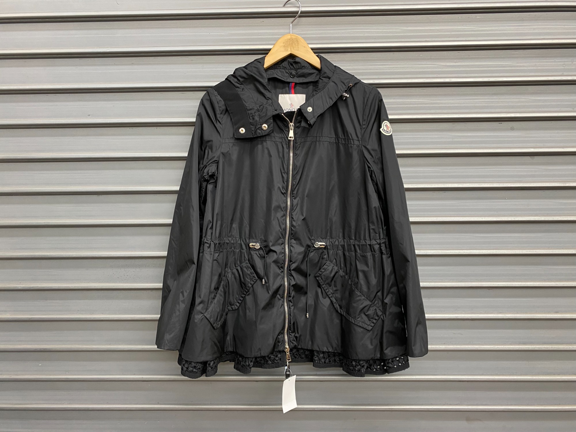 本日は、【MONCLER / モンクレール】より「ナイロンジャケット 本日は、【MONCLER / モンクレール】より「ナイロンジャケット