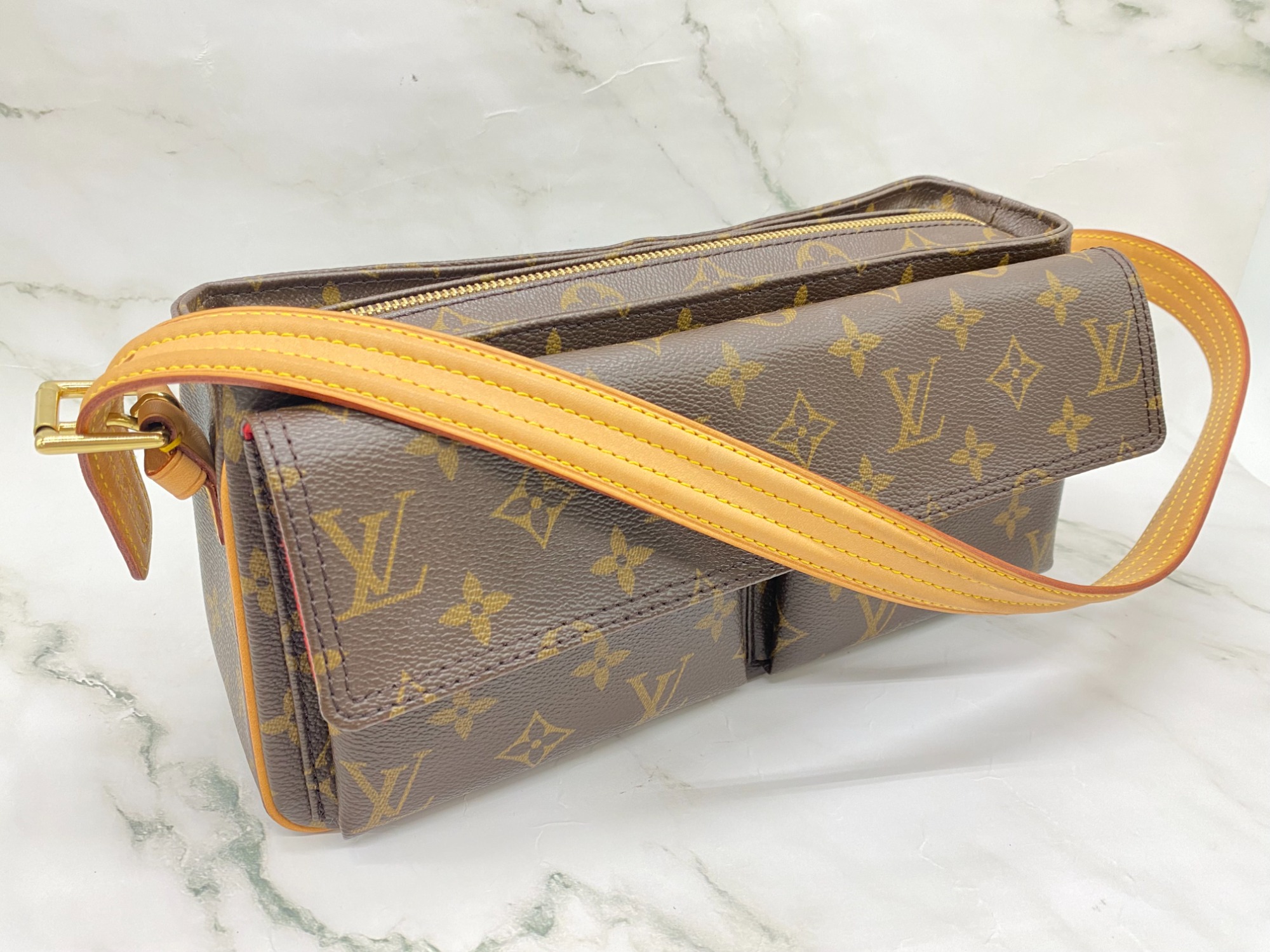 ヴィトン工房様　シャワーブレイクB 7月は食器買取20％UPキャンペーン！】今回は、LOUIS VUITTON