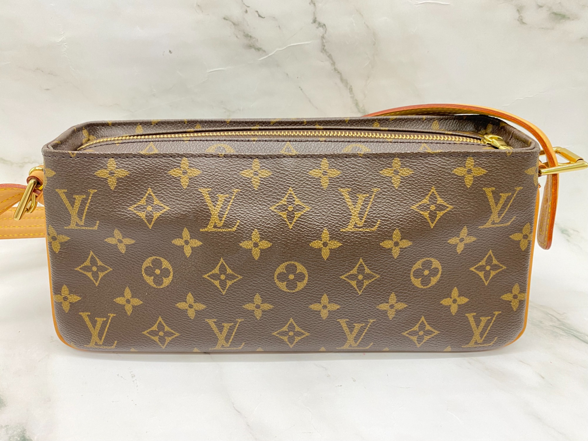 ヴィトン工房様　シャワーブレイクB 7月は食器買取20％UPキャンペーン！】今回は、LOUIS VUITTON