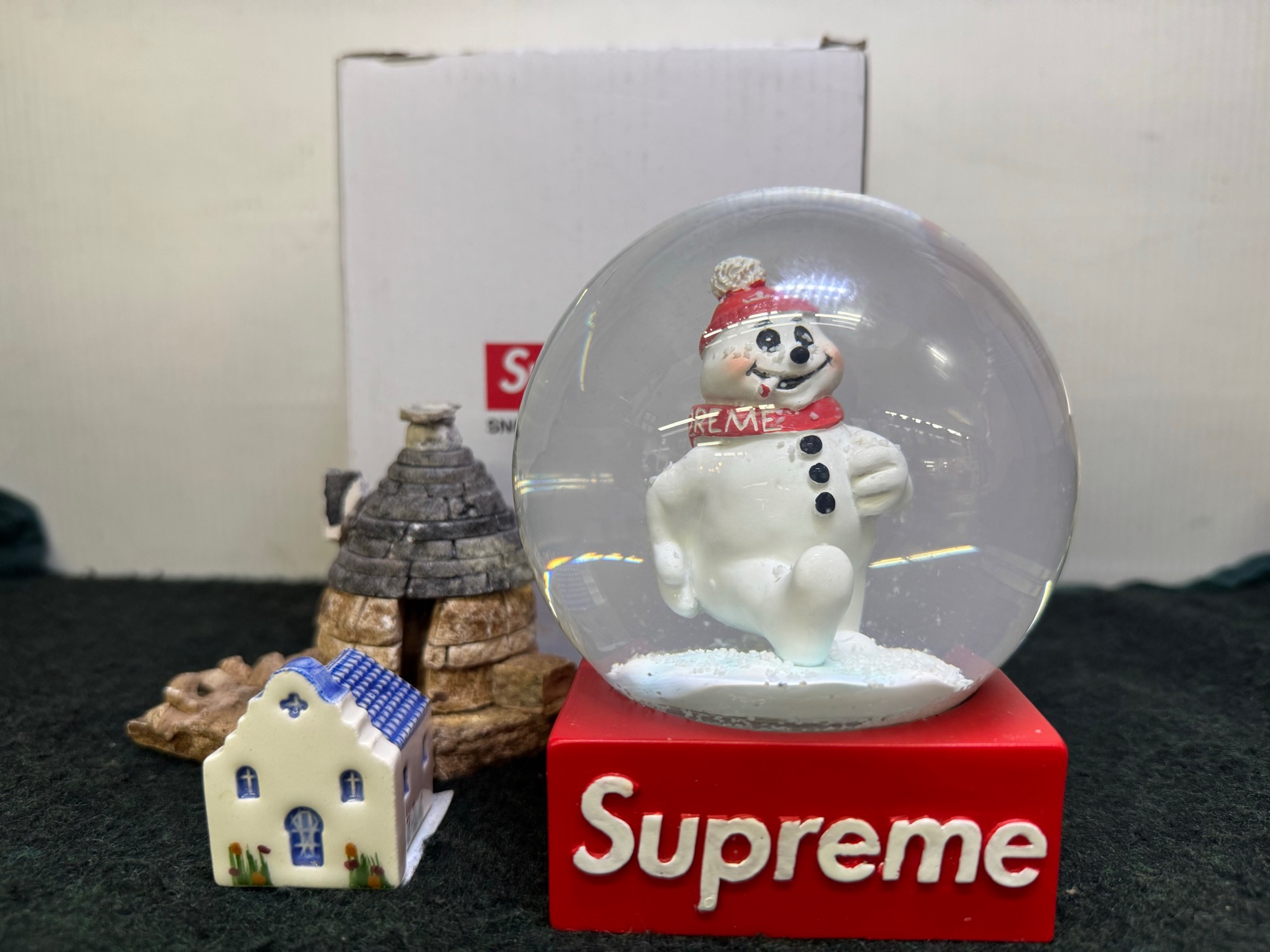 Supreme／シュプリーム】スノードームが買取入荷いたしました