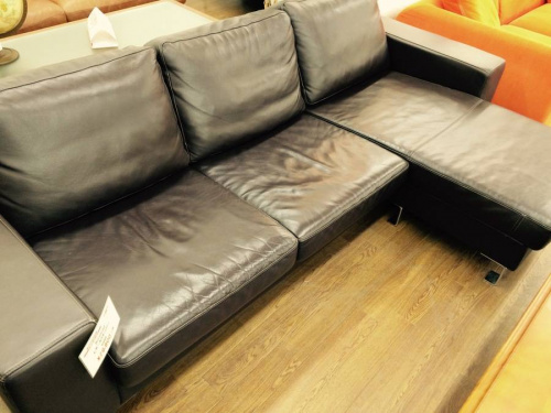 カウチソファーのBOCONCEPT
