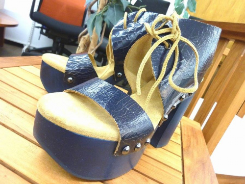 レディースファッションのシューズ