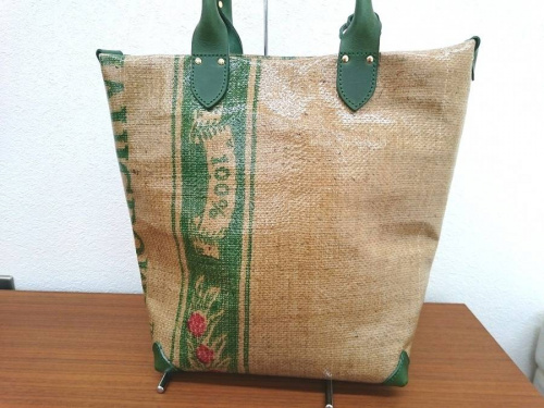 キッサコのトートーバッグ