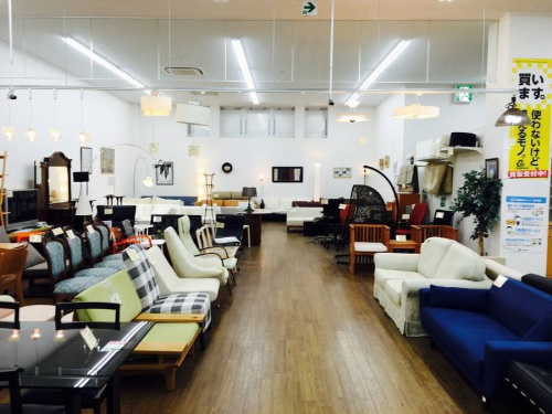 食器棚のパモウナ