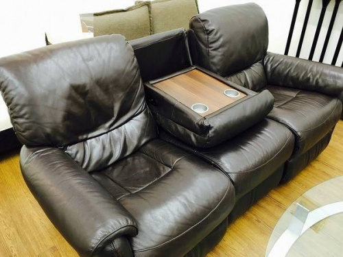 大塚家具のレザーソファー
