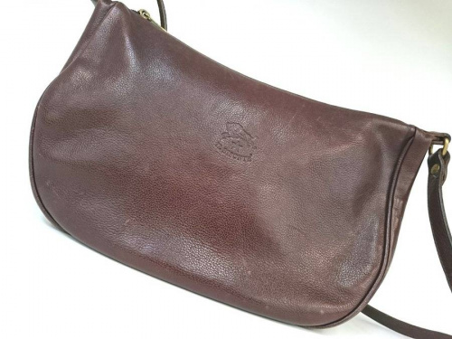 バッグのIL BISONTE
