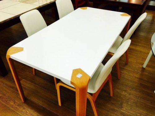 家具・インテリアの天童木工