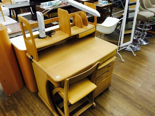 家具・インテリアのカリモク