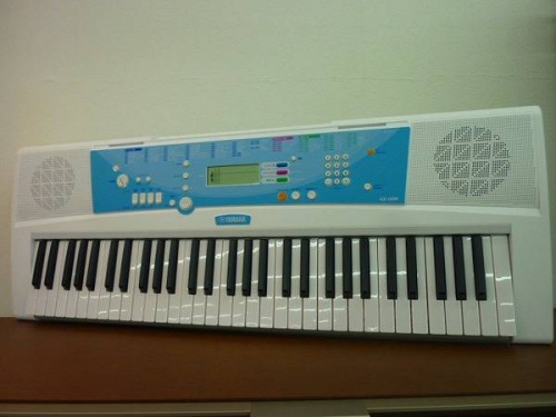 楽器・ホビー雑貨のYAMAHA