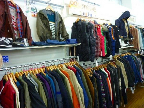 AIGLEのジャケット