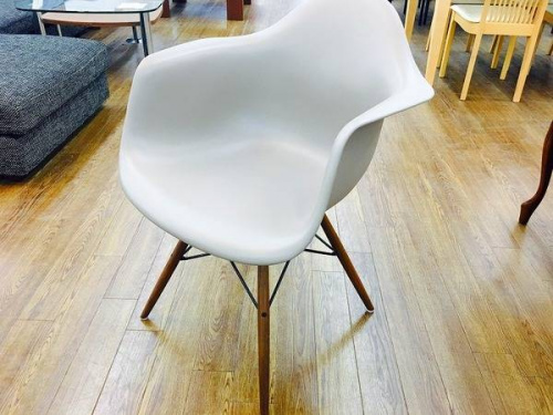 家具・インテリアのハーマンミラー