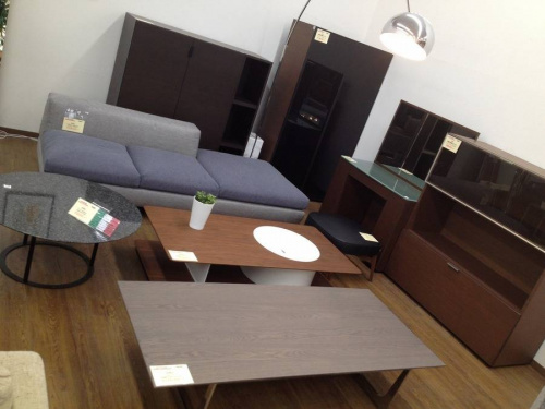 家具・インテリアのテーブル