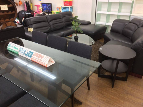 家具・インテリアのテーブル