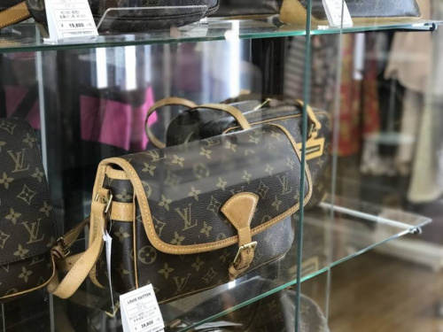 バッグのルイヴィトン(LOUIS VUITTON)