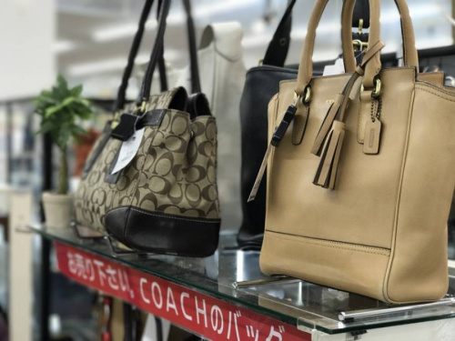 バッグのコーチ（COACH）