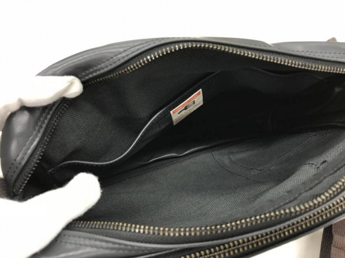 LUGGAGE LABELのショルダーバッグ