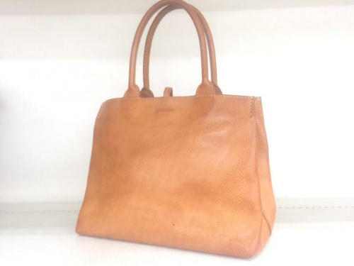 gentenのレザーバック