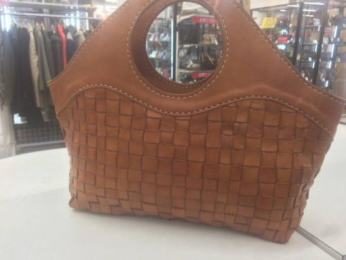 レザーバックのブランドバック