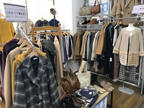 レディースファッションのジャケット