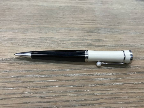 ボールペンの稲城若葉台店メンズセレクト