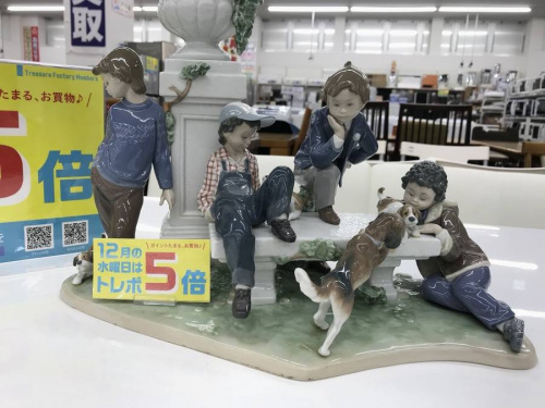 フィギュリンのLLADRO