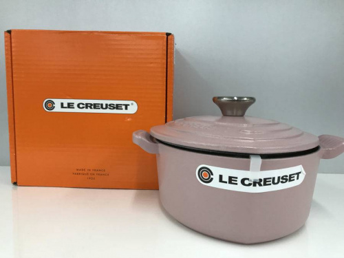 LE CREUSETの両手鍋