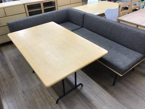 家具のダイニングセット