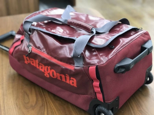 バッグのキャリーバッグ