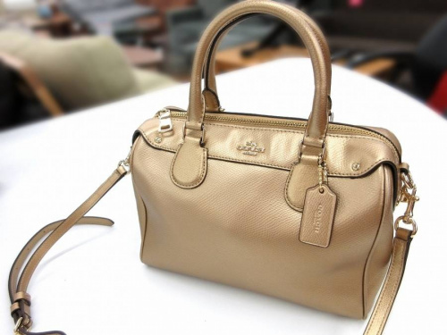 バッグのコーチ（COACH）