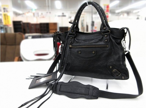 バレンシアガ エディターズバッグ入荷しました！【稲城若葉台店  