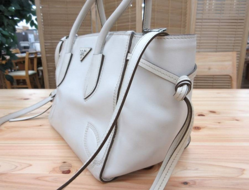 バッグの多摩 プラダ 買取