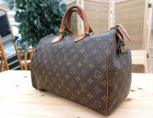 LOUIS VUITTONの多摩　ルイヴィトン　買取