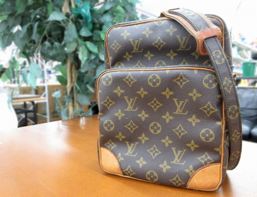 ブランド・ラグジュアリーのLOUIS VUITTON