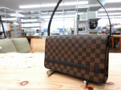 ブランド・ラグジュアリーのLOUIS VUITTON